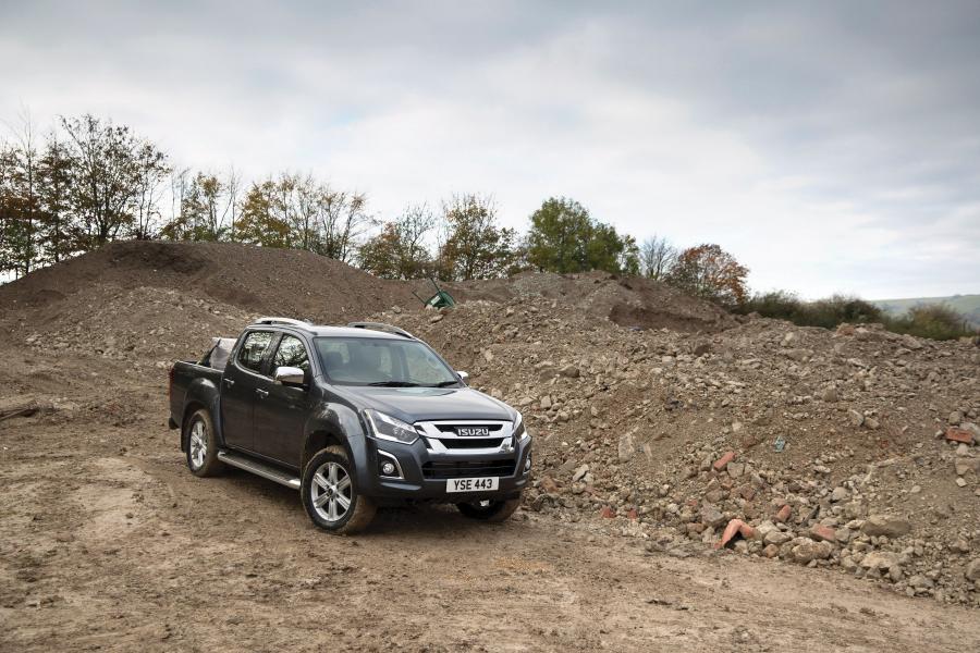  Isuzu D-Max Double Cab 2017 года  (UK) (фото 7 из 33)